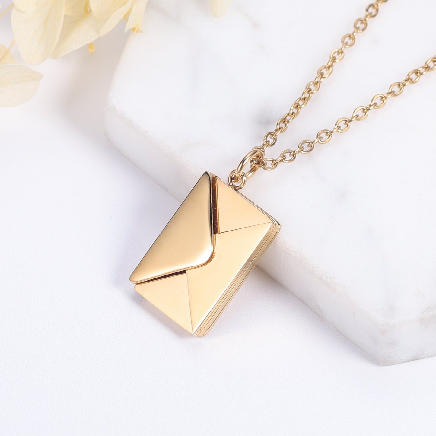 Envelope Necklace - Everything for Everyone