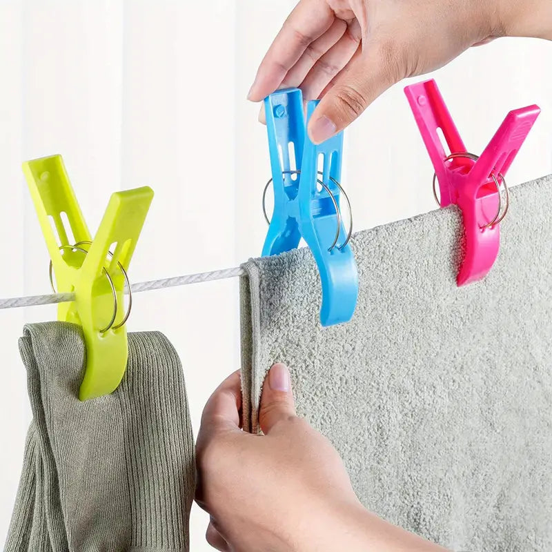 Beach Towel Clips & Chair Holders - 4/8pcs Set - Everything for Everyone