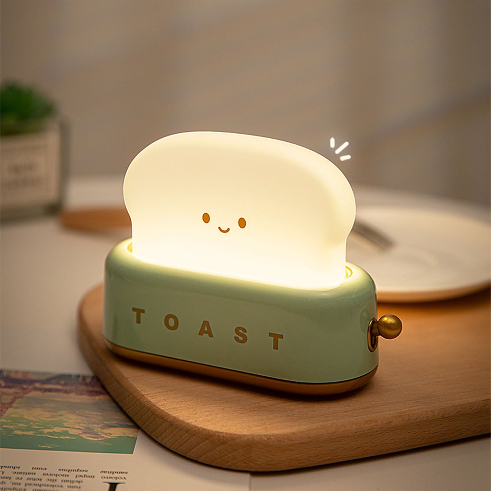 Toast Night Light - Everything for Everyone